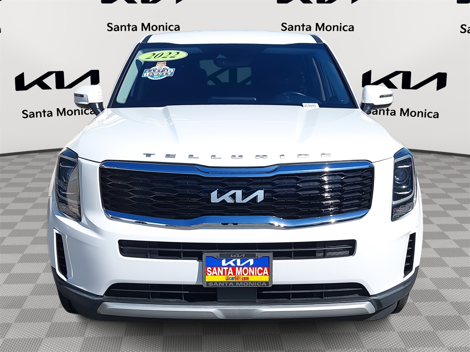 2022 Kia Telluride LX's photo