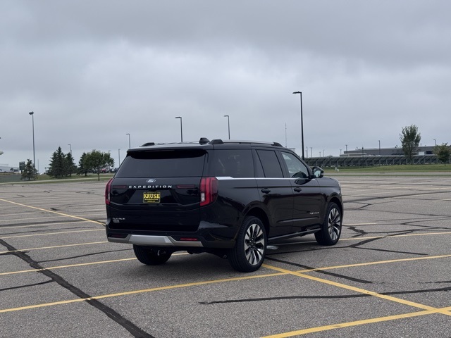 2025 Ford Expedition Platinum photo 3