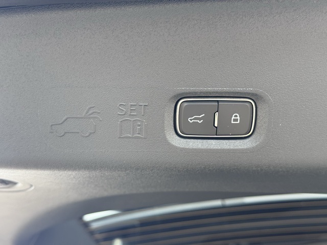 2025 Ford Expedition Platinum photo 32