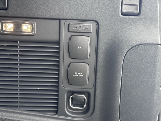 2025 Ford Expedition Platinum photo 33