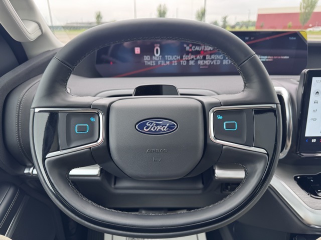 2025 Ford Expedition Platinum photo 7