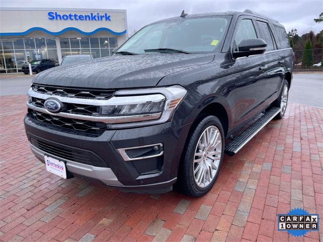 2024 Ford Expedition Limited's photo