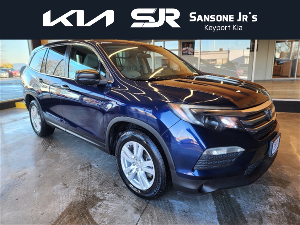 2018 Honda Pilot LX's photo