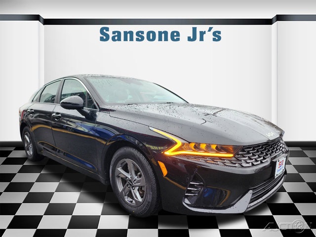 2024 Kia K5 LXS's photo