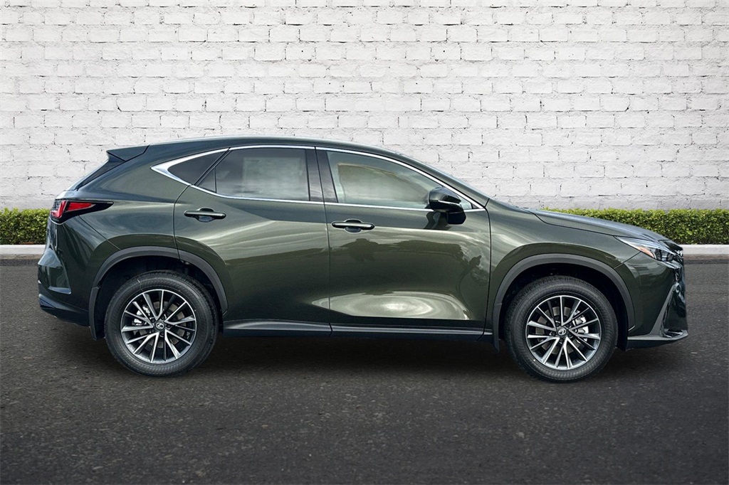 2026 Lexus NX 350 Premium AWD photo 3