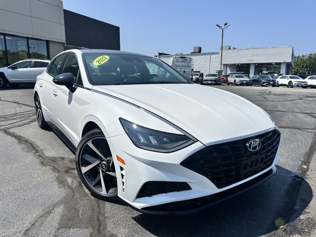 2022 Quartz White Hyundai Sonata SEL Plus FWD Sedan
