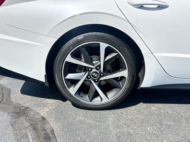 2022 Quartz White Hyundai Sonata SEL Plus FWD Sedan