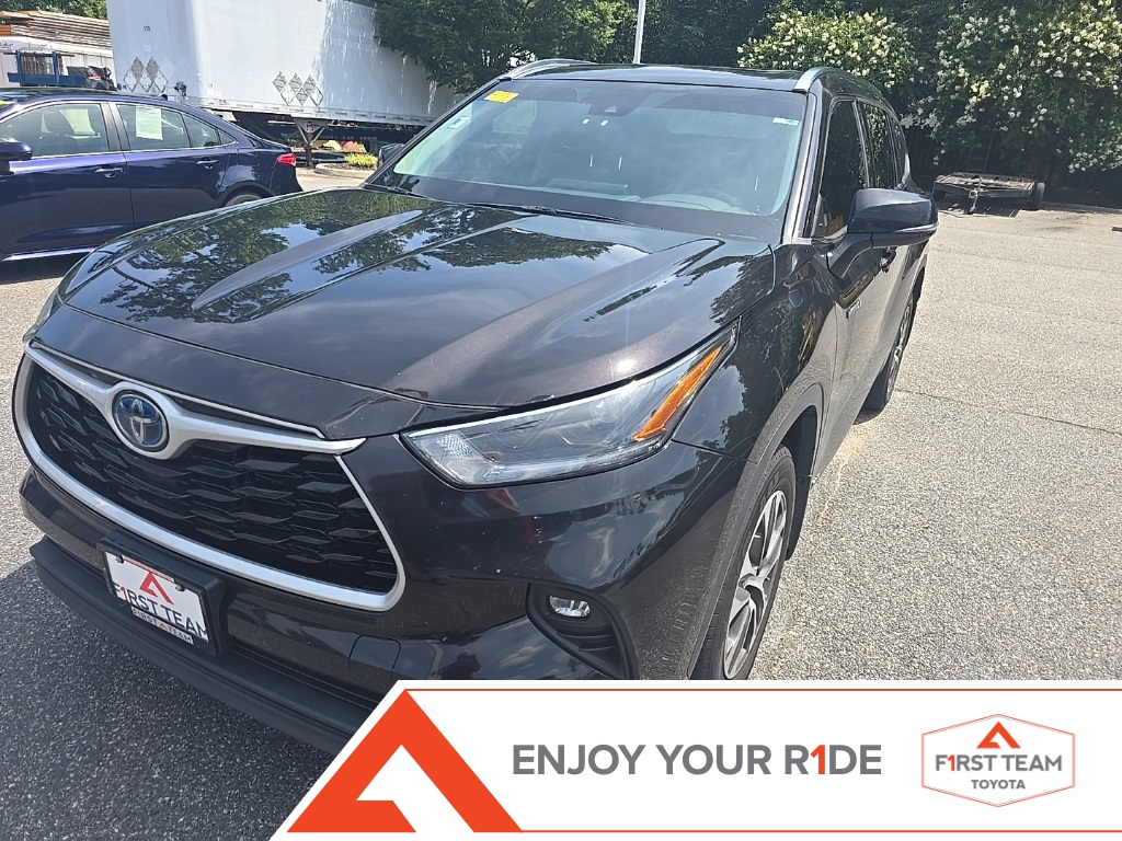 2021 Toyota Highlander Hybrid XLE SUV AWD
