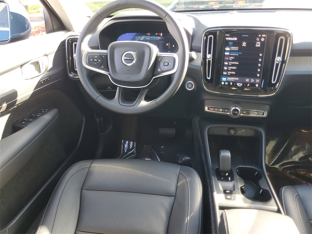 used 2025 Volvo XC40 car, priced at $28,995