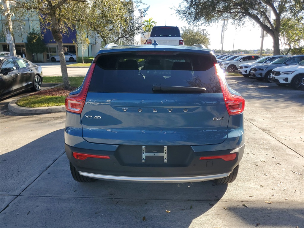 used 2025 Volvo XC40 car, priced at $28,995