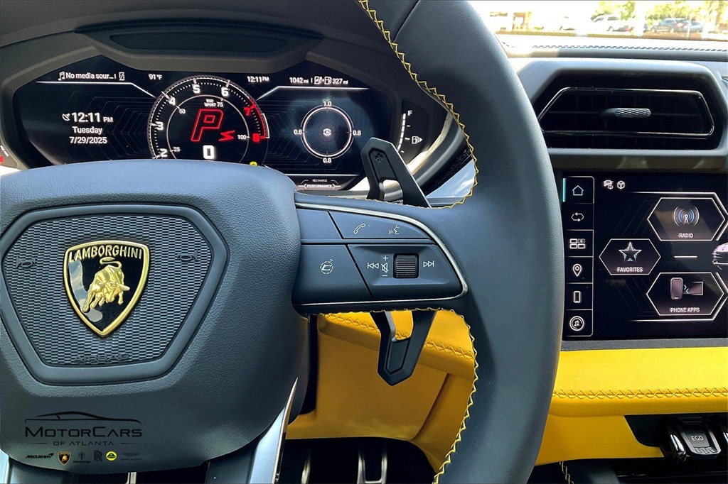 2025 Lamborghini Urus AWD SUV