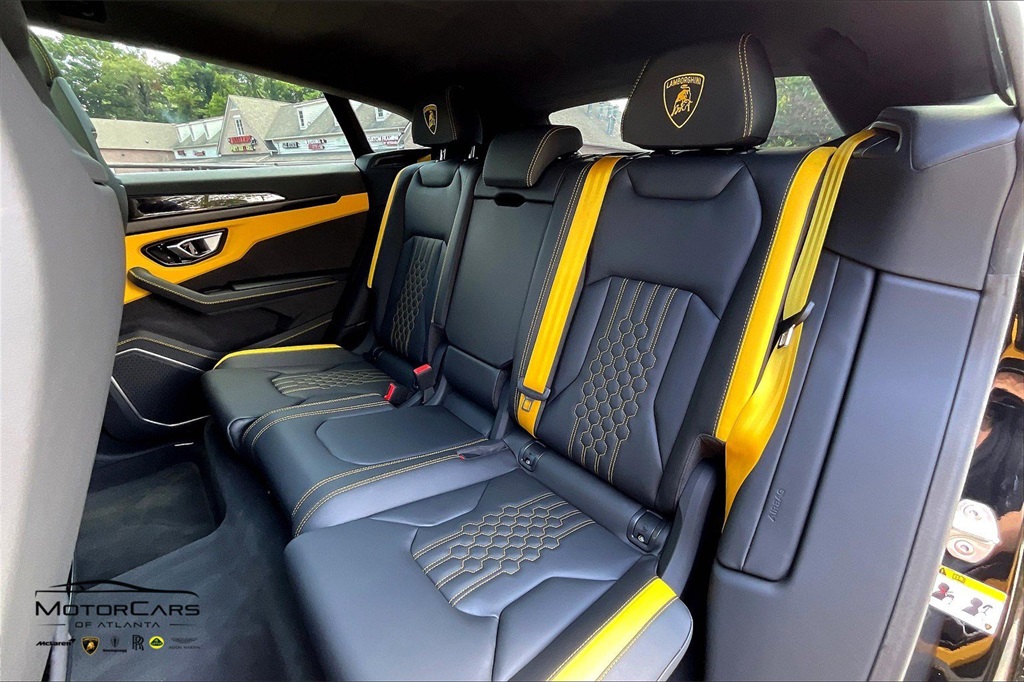 2025 Lamborghini Urus AWD SUV