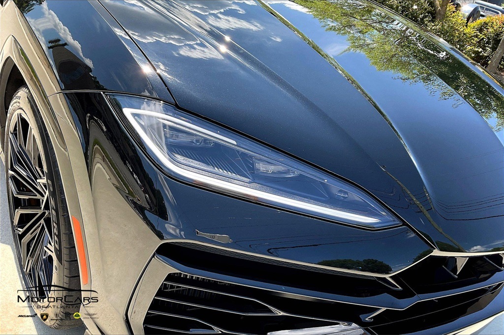 2025 Lamborghini Urus AWD SUV