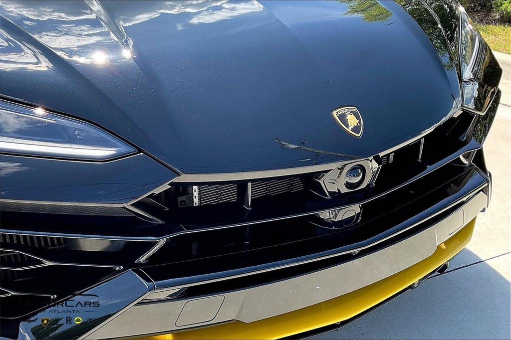 2025 Lamborghini Urus AWD SUV