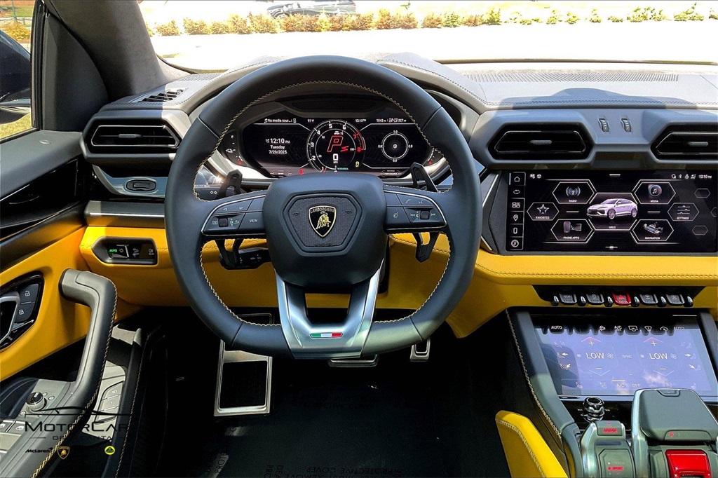 2025 Lamborghini Urus AWD SUV
