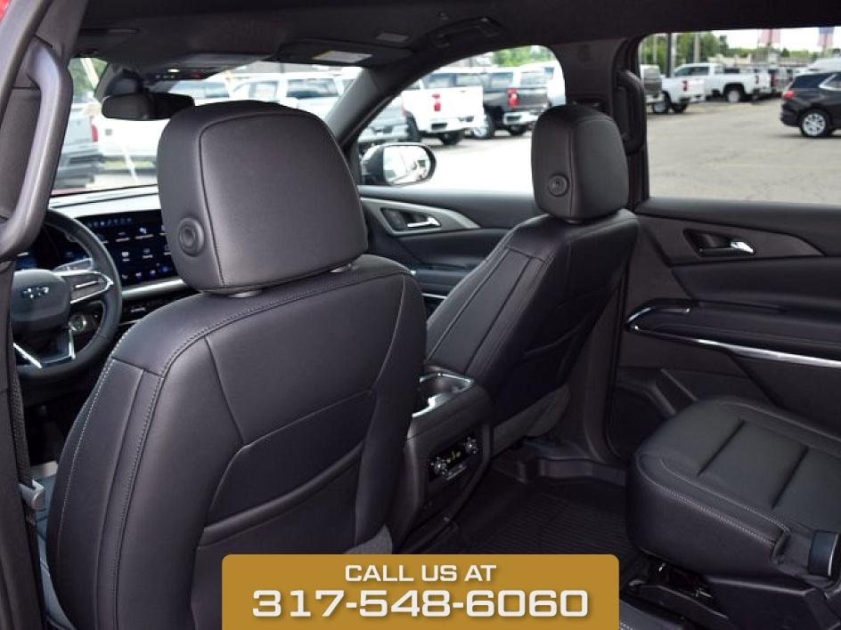2025 Radiant Red Chevrolet Traverse LT FWD SUV