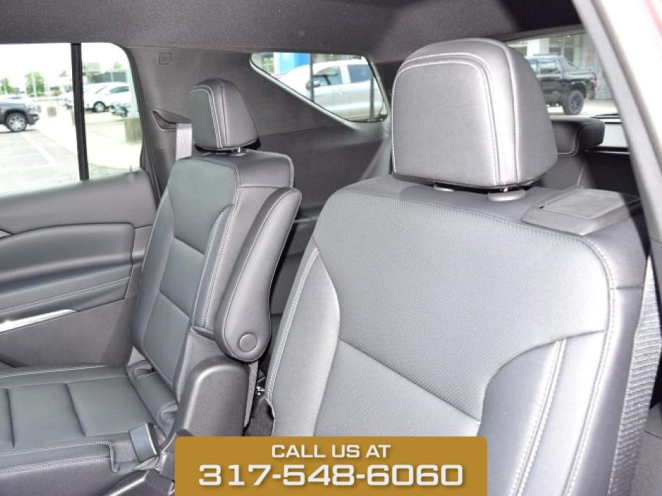2025 Radiant Red Chevrolet Traverse LT FWD SUV