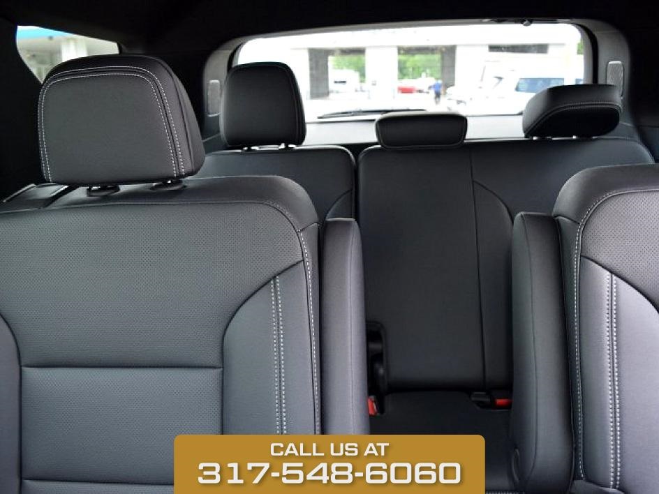2025 Radiant Red Chevrolet Traverse LT FWD SUV