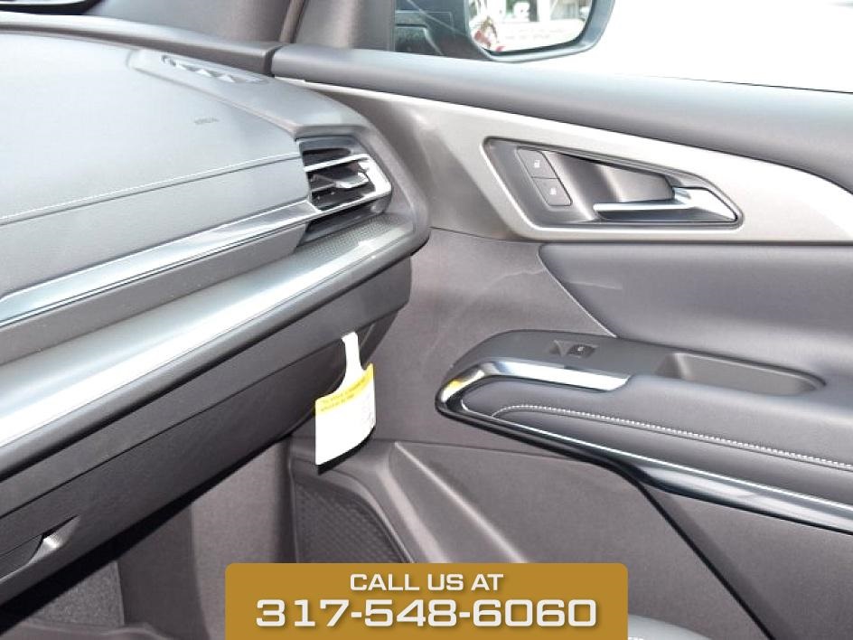 2025 Radiant Red Chevrolet Traverse LT FWD SUV