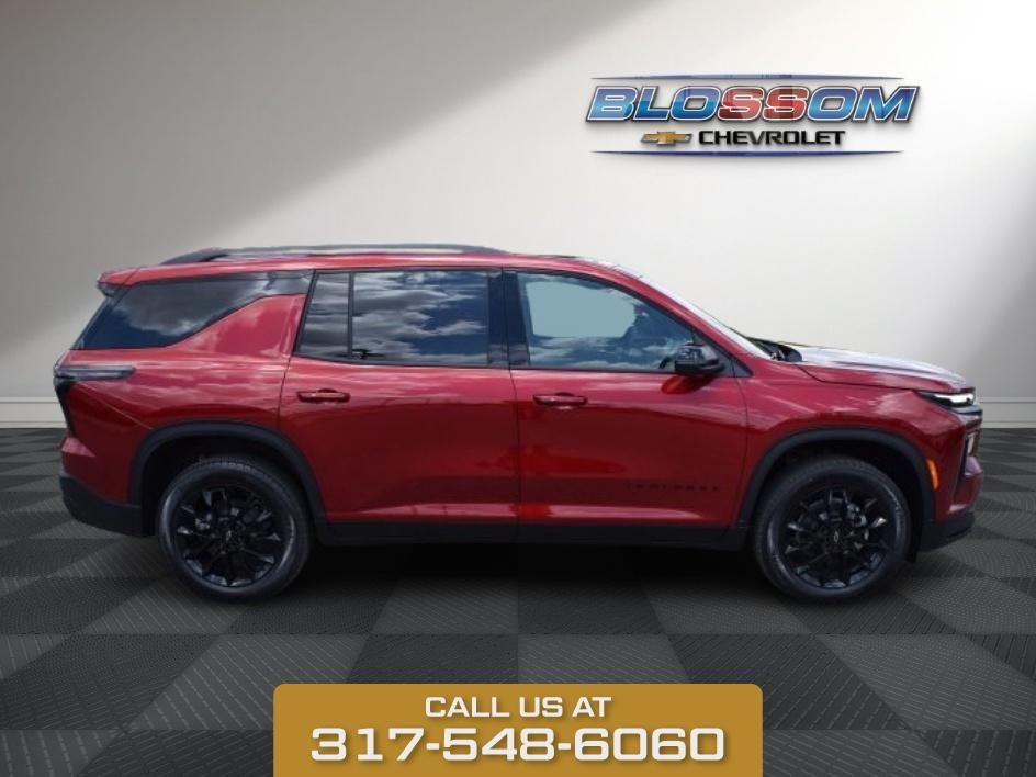 2025 Radiant Red Chevrolet Traverse LT FWD SUV