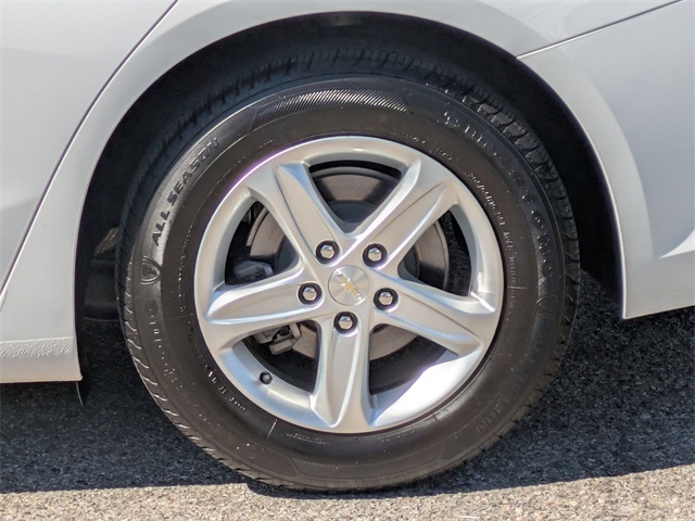2020 Chevrolet Malibu LS photo