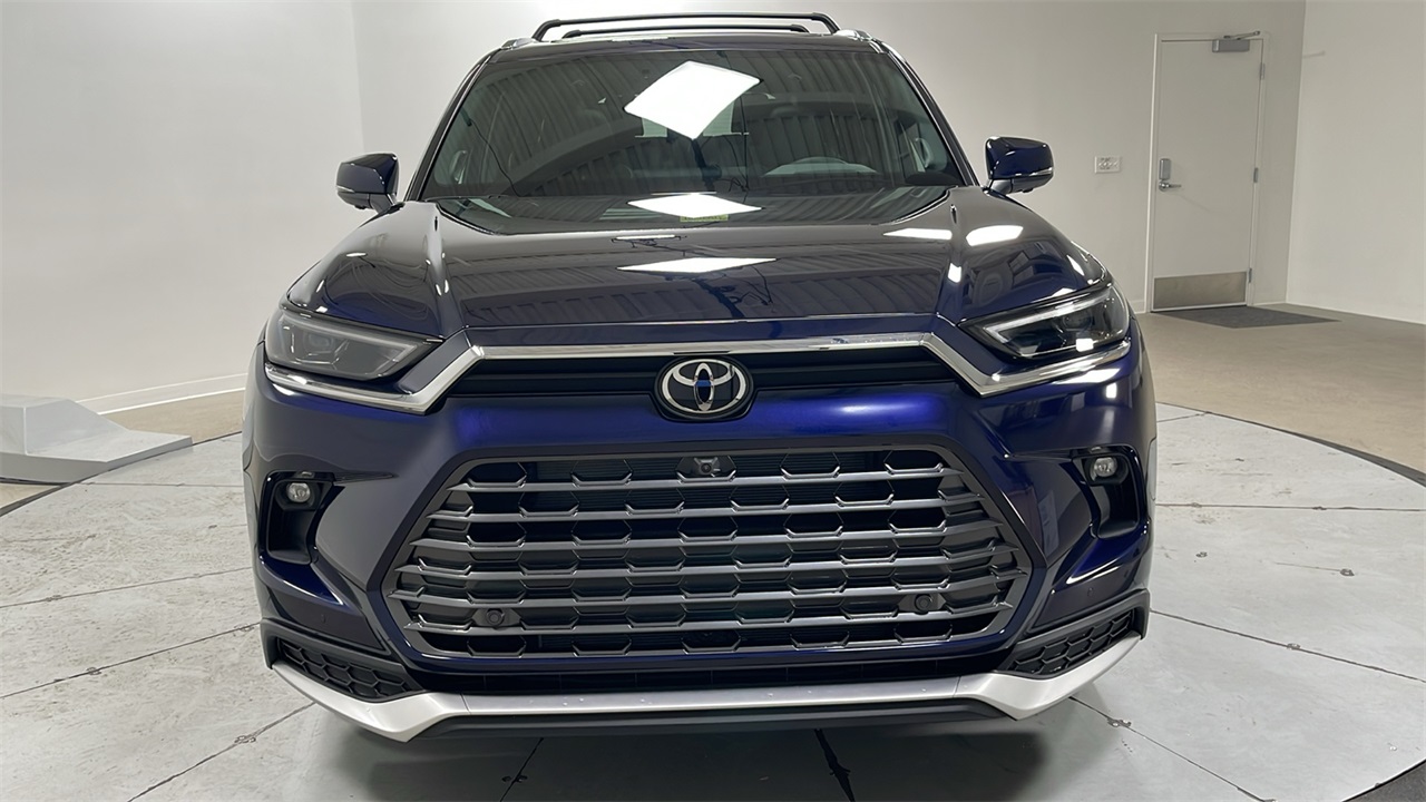 2026 Toyota Grand Highlander Limited photo 2