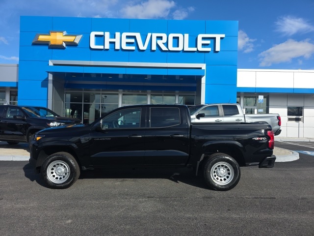 2026 Chevrolet Colorado Work Truck photo 2