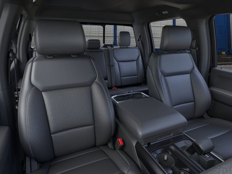 2025 Ford F-150 Lariat photo 2