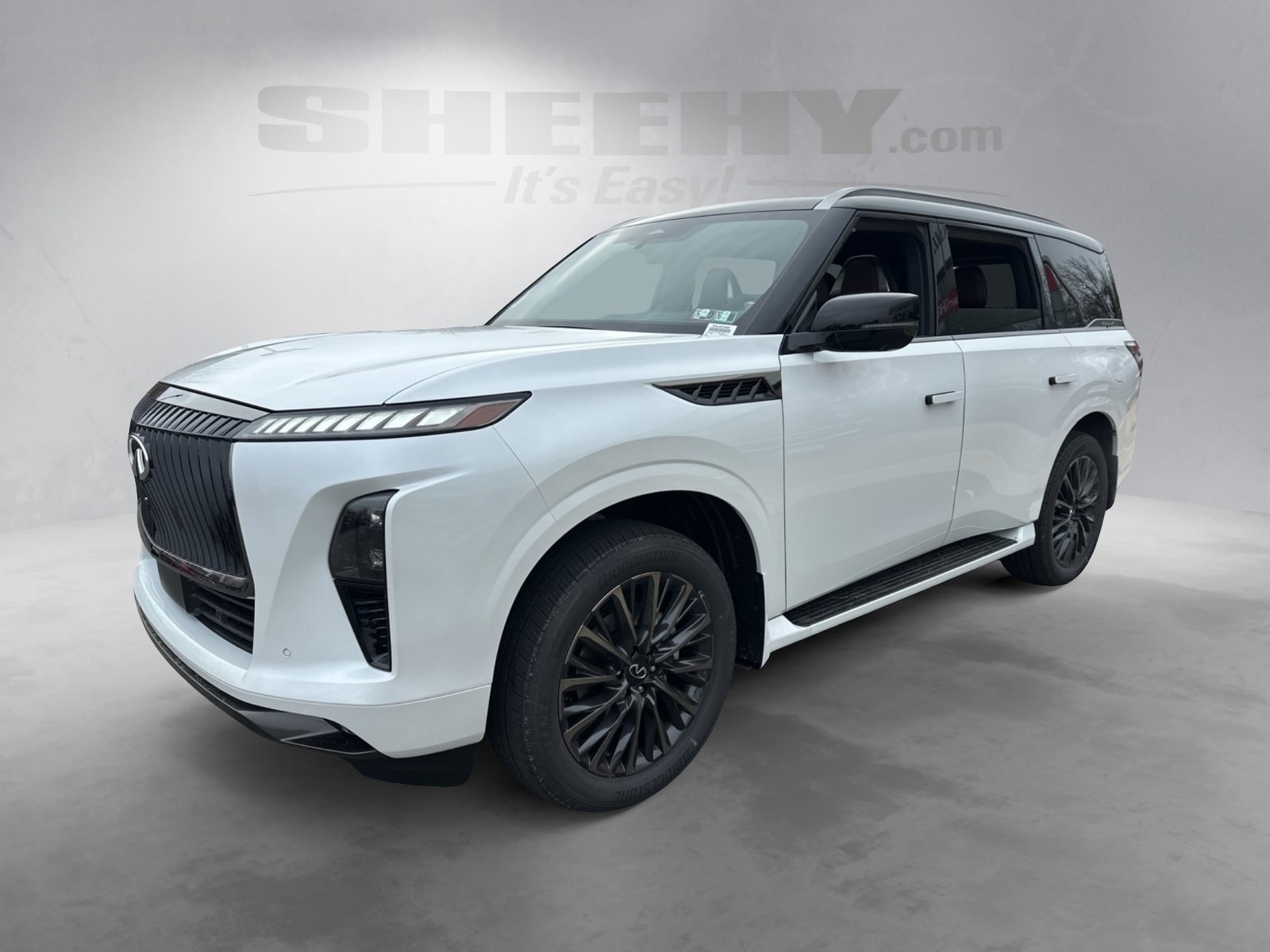 2026 Infiniti QX80 photo 2