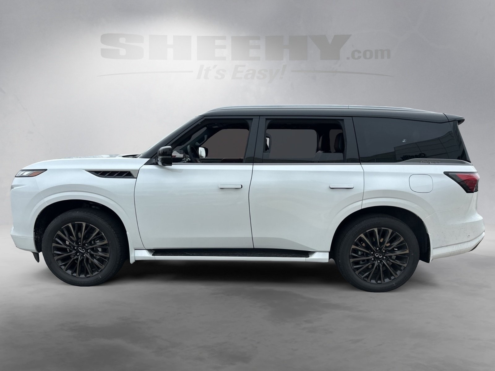 2026 Infiniti QX80 photo 3