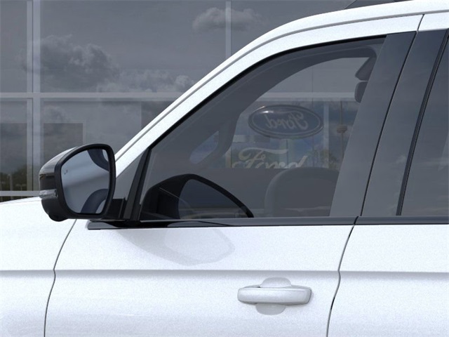 2025 Star White Metallic Tri-Coat Ford Expedition Platinum 4X4 SUV