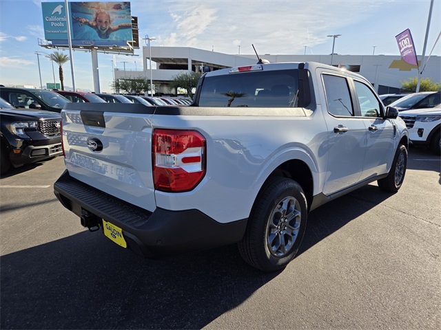 New 2025 Ford Maverick XLT 4D Crew Cab