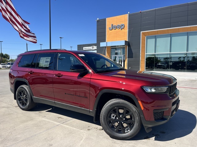 2025 Jeep Grand Cherokee L Altitude's photo