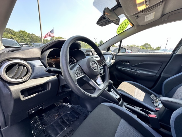 2025 Gun Metallic Nissan Versa 1.6 SV FWD Sedan