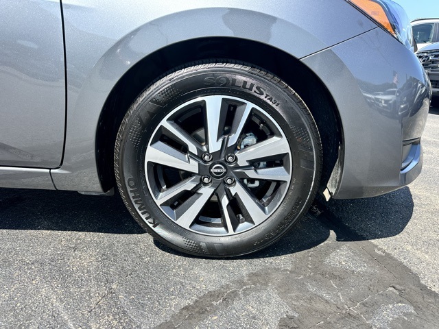2025 Gun Metallic Nissan Versa 1.6 SV FWD Sedan