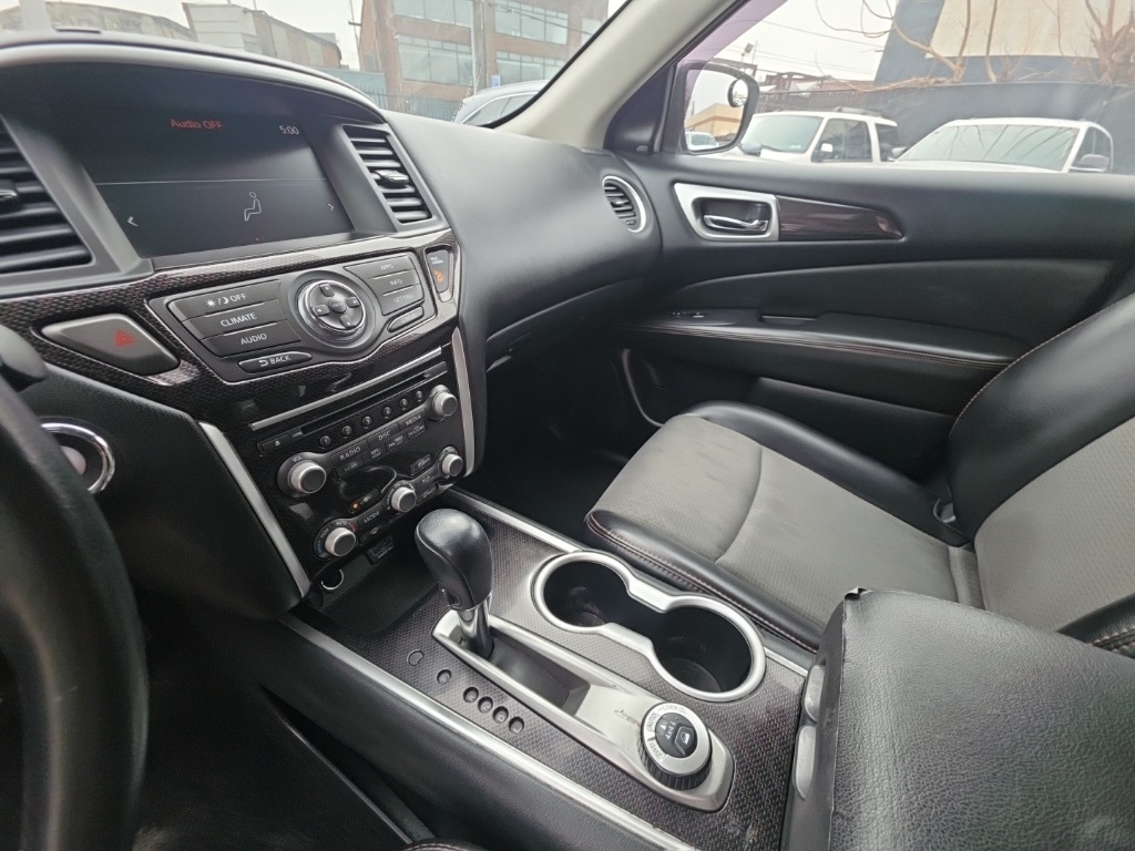 used 2019 Nissan Pathfinder car, priced at $13,895