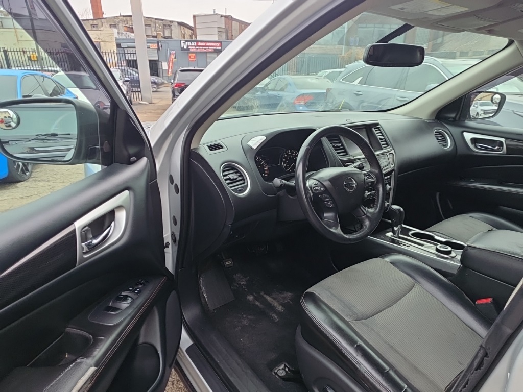 used 2019 Nissan Pathfinder car, priced at $13,895