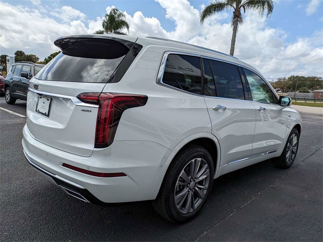 2025 Cadillac XT6 Premium Luxury photo 4