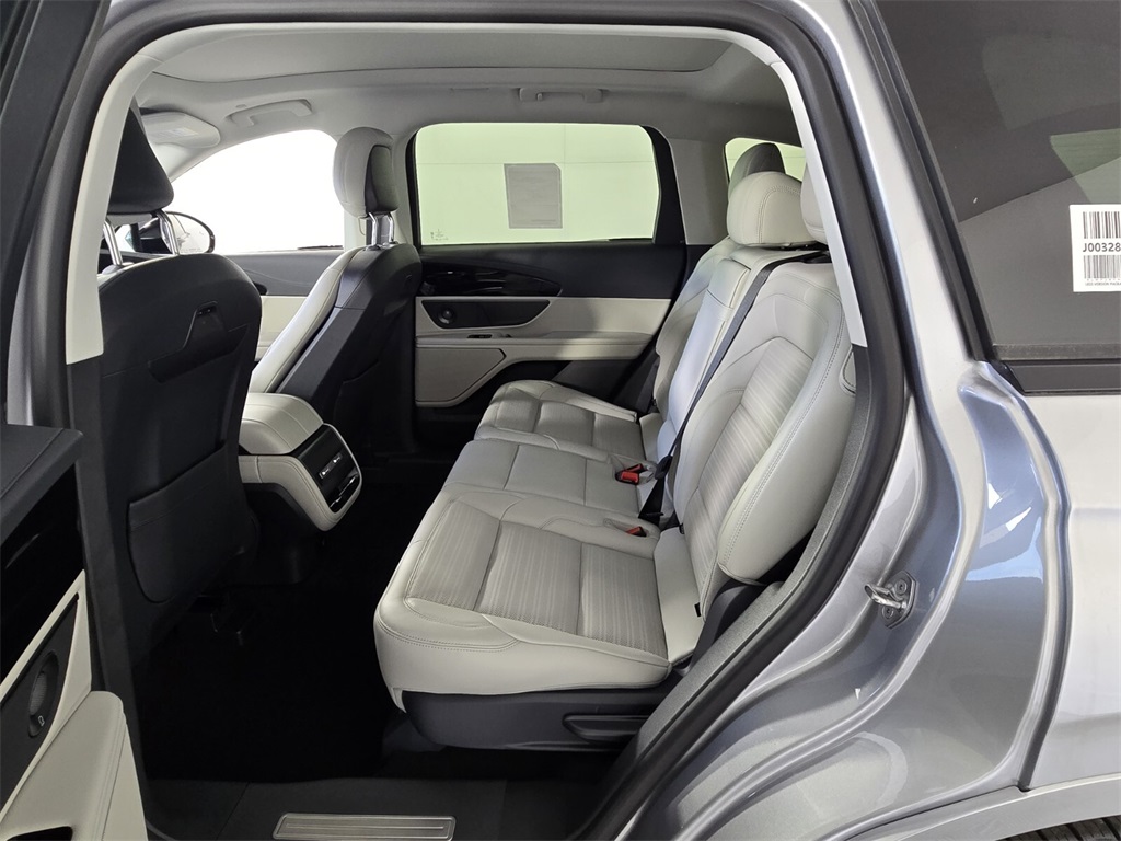 new 2026 Lincoln Nautilus car, priced at $63,302