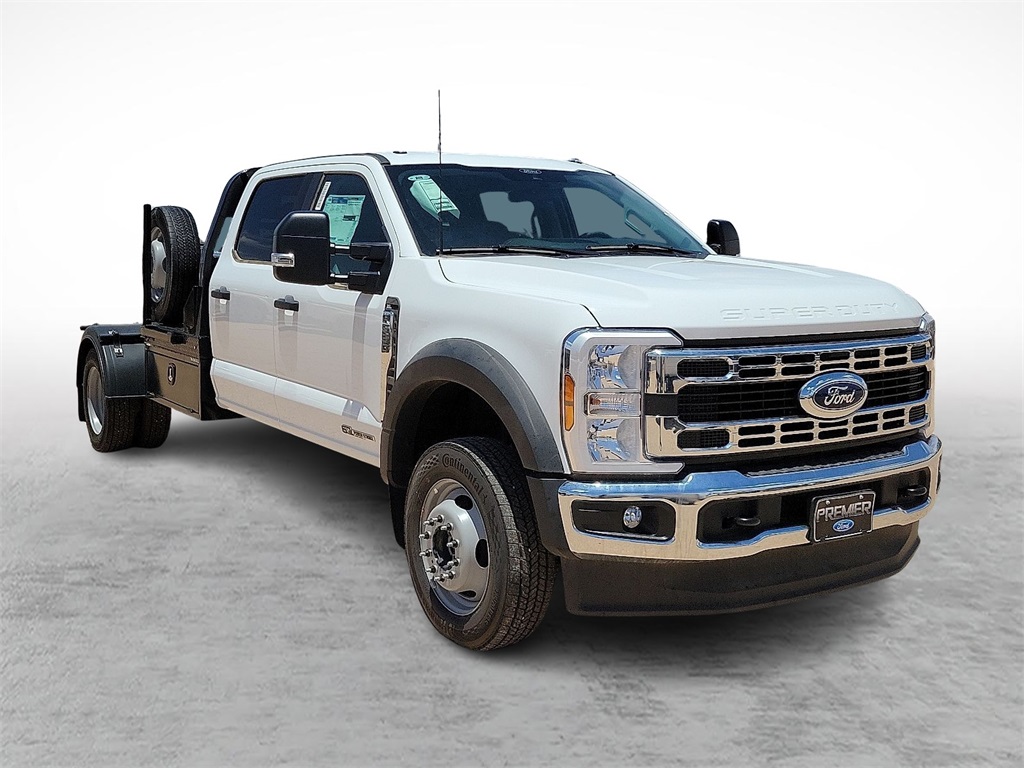 2024 Ford F-550 Super Duty Chassis Cab XL's photo