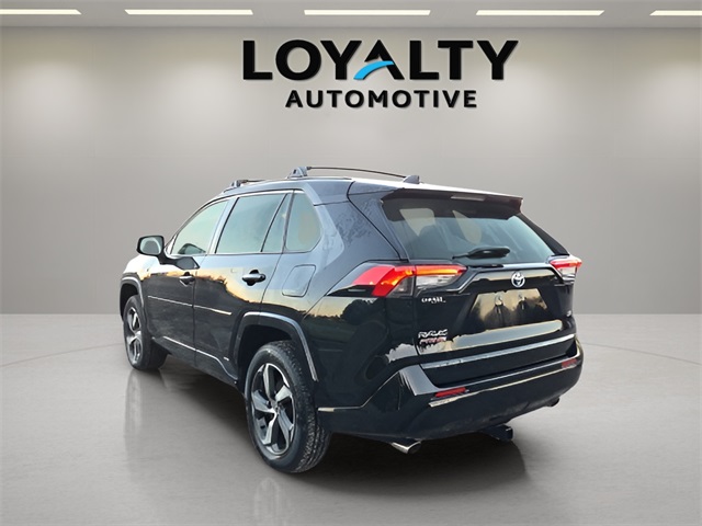 2021 Toyota RAV4 Prime XLE Premium photo 2