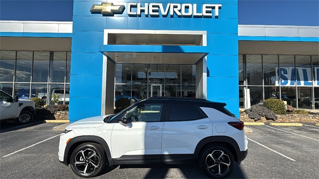 used 2023 Chevrolet TrailBlazer car, priced at $26,889