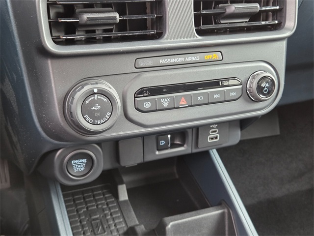 New 2025 Ford Maverick Lariat 4D Crew Cab