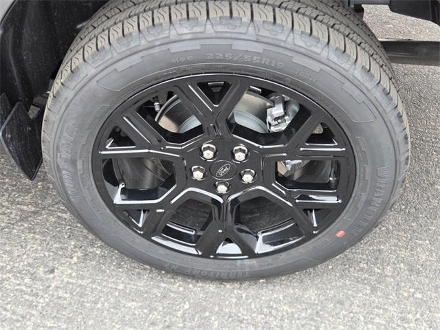 New 2025 Ford Maverick Lariat 4D Crew Cab