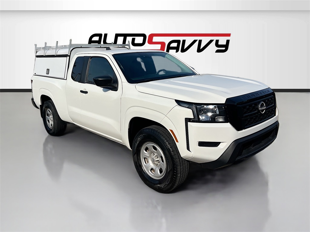 2024 Nissan Frontier S's photo