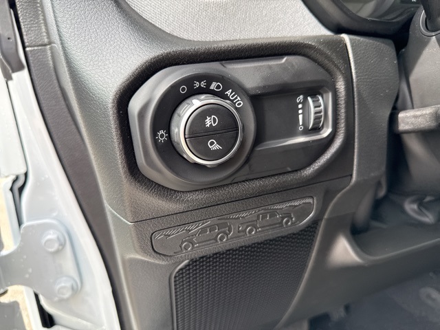 2025 Jeep Gladiator Sport S photo 12