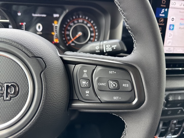 2025 Jeep Gladiator Sport S photo 15