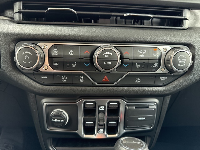 2025 Jeep Gladiator Sport S photo 20
