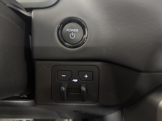 2026 Toyota Tundra Platinum CrewMax photo 18