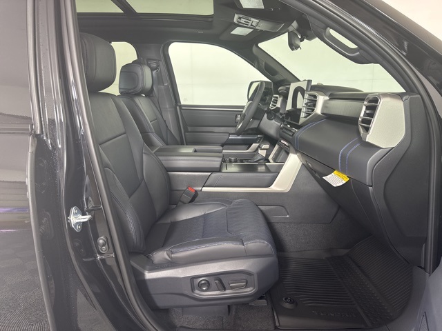 2026 Toyota Tundra Platinum CrewMax photo 4